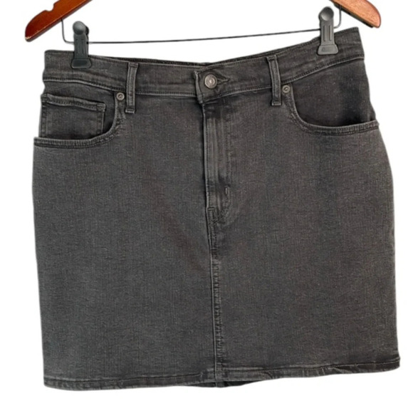 LEVIS Black Wash Denim Mini Jean Skirt Black Tab Stretch Western Baddie Size 31 - Picture 2 of 9